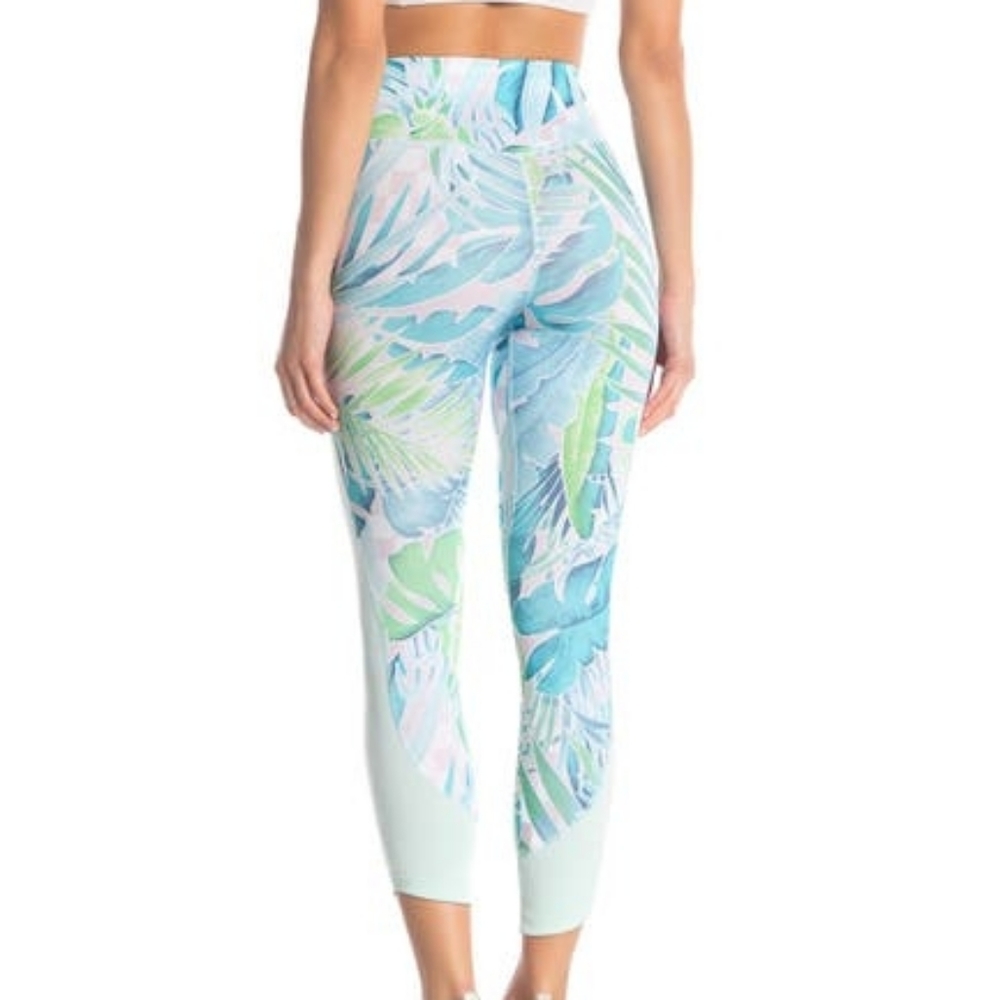 Nike tropical cropped leggings capri gym yoga pants activewear athletic workout - Picture 3 of 9